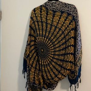 Tunic/shawl